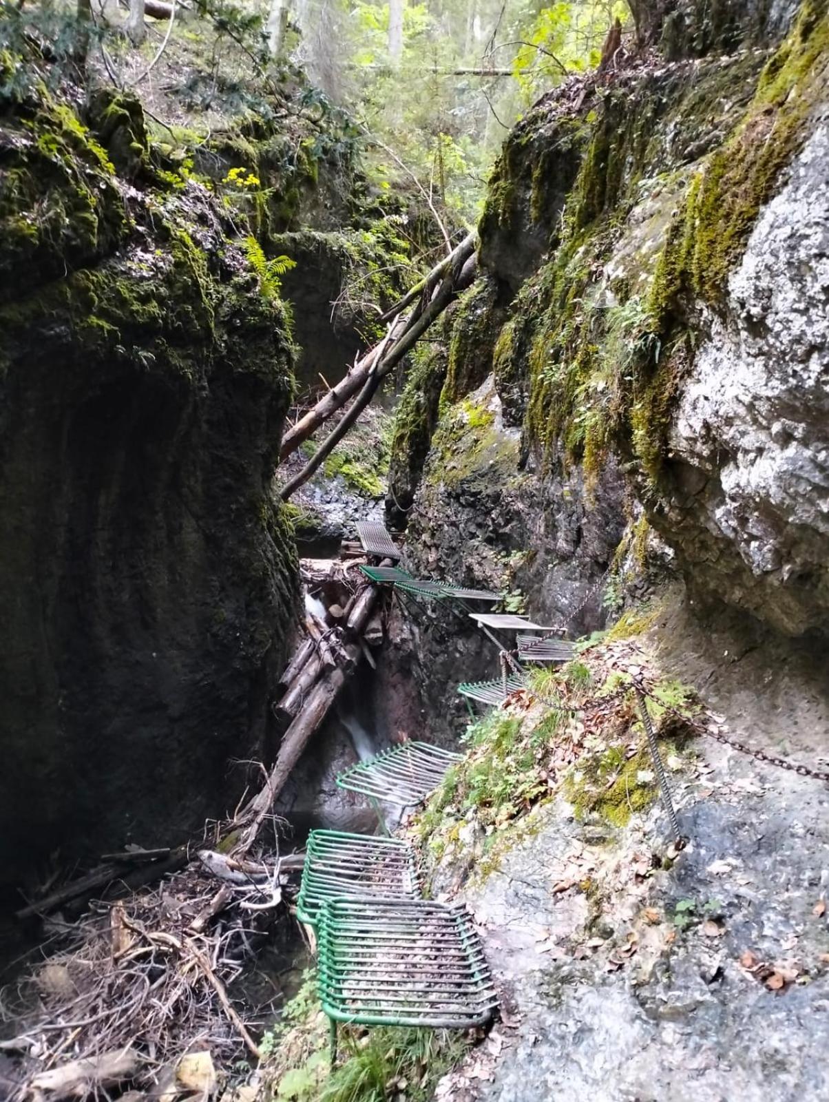 Turisticka Ubytovna Hornad Spišské Tomášovce Bagian luar foto